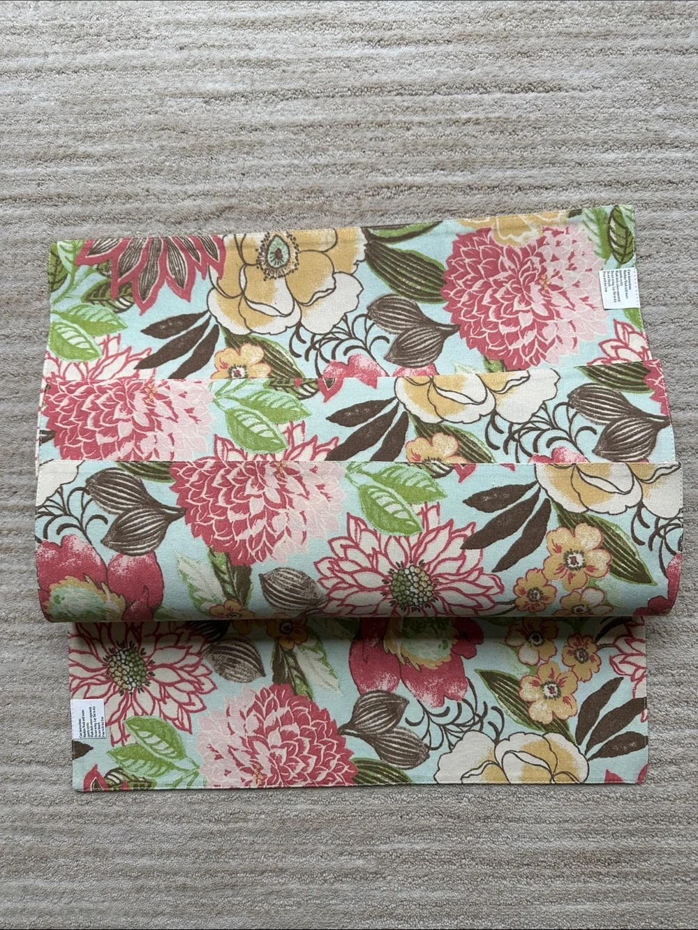 NWT Raymond Waites Reversible Floral Fabric Placemats set/4 Multicolor Cotton